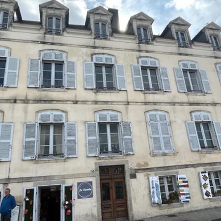 Comfortable Apartment Near The Heart Of Vannes Exterior photo